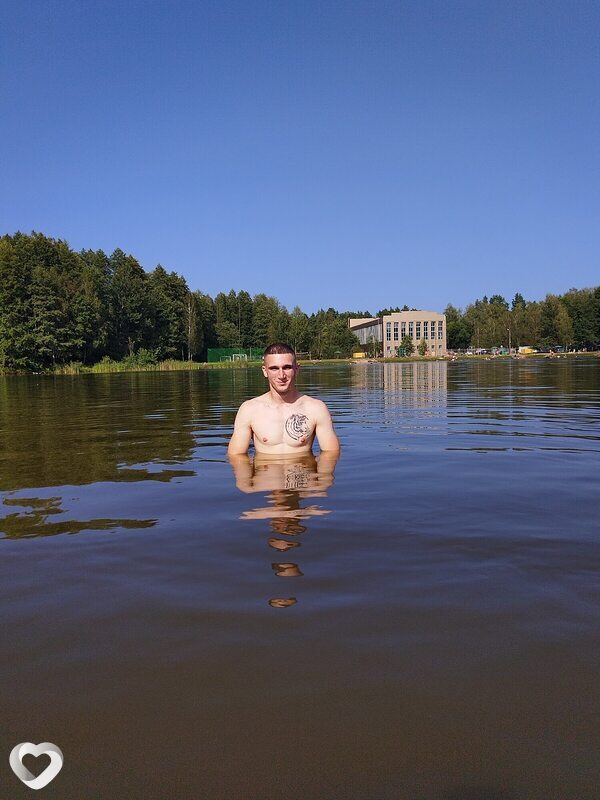 Артём, 25, Бобруйске — анкета №2582166