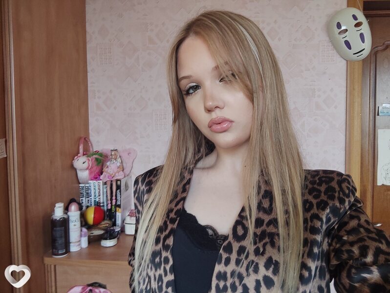 Яна, 19, Москве — анкета №2582525