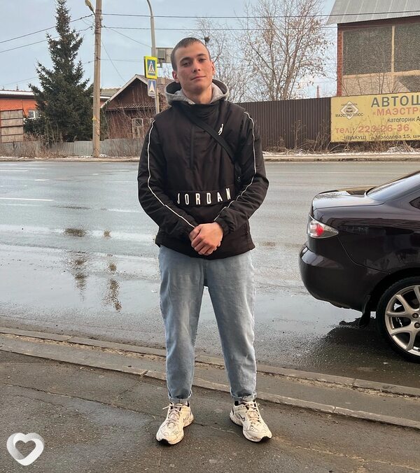 Кирилл, 21, Челябинске — анкета №2582882