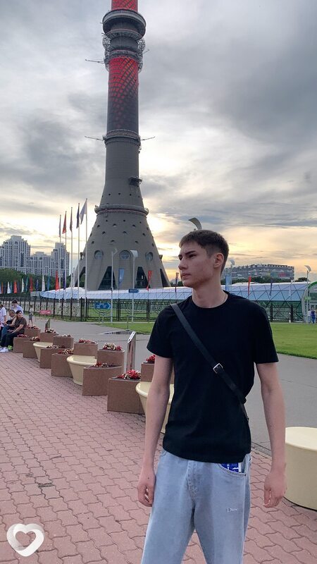 Дима, 19, Москве — анкета №2582991