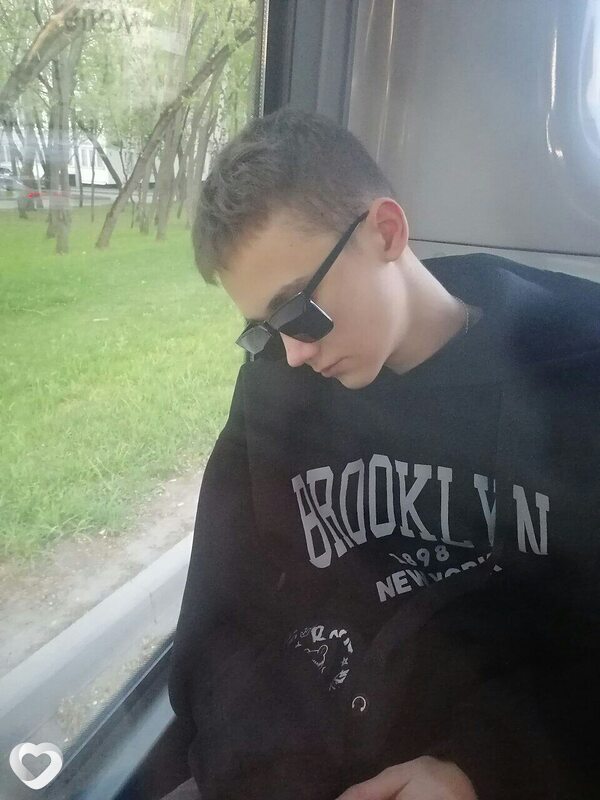 Влад, 19, Москве — анкета №2583930