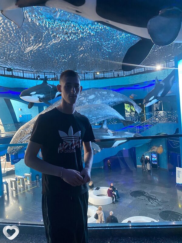 Михаил, 21, Ейске — анкета №2584466
