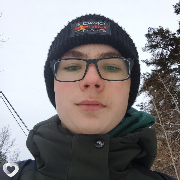 Макс, 19, Екатеринбурге — анкета №2584527