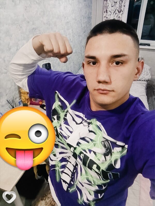 Валерий, 22, Владивостоке — анкета №2585074