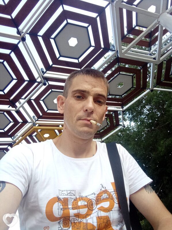 Эдуард, 35, Белгороде — анкета №2585240