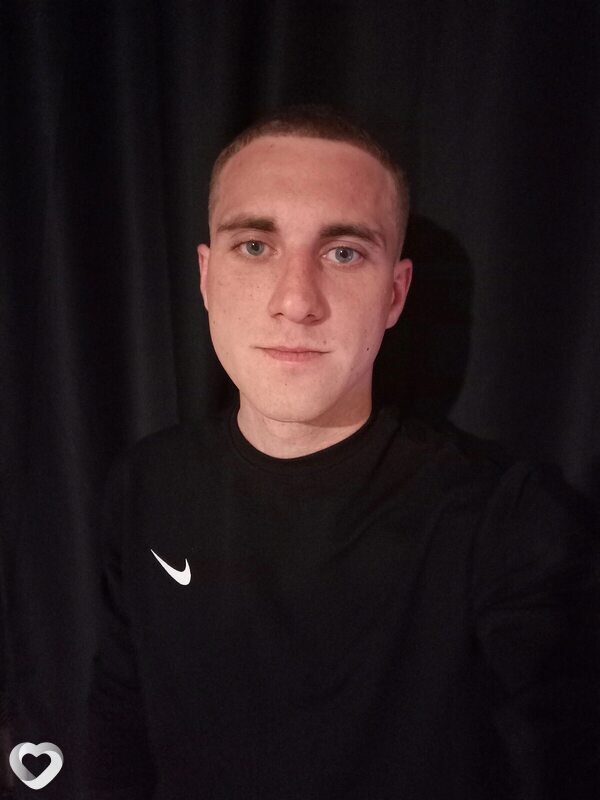 Александр, 24, Железногорске — анкета №2585572