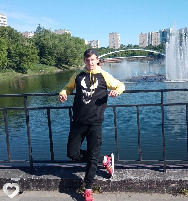 Александр, 24, Коврове — анкета №2586067