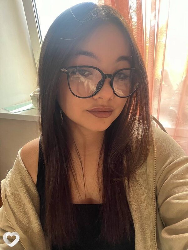 Алёна, 19, Брянске — анкета №2586463