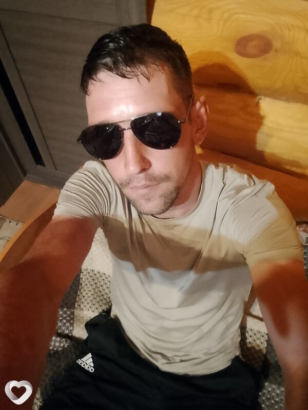 Иван, 28, Новоалтайске — анкета №2586421
