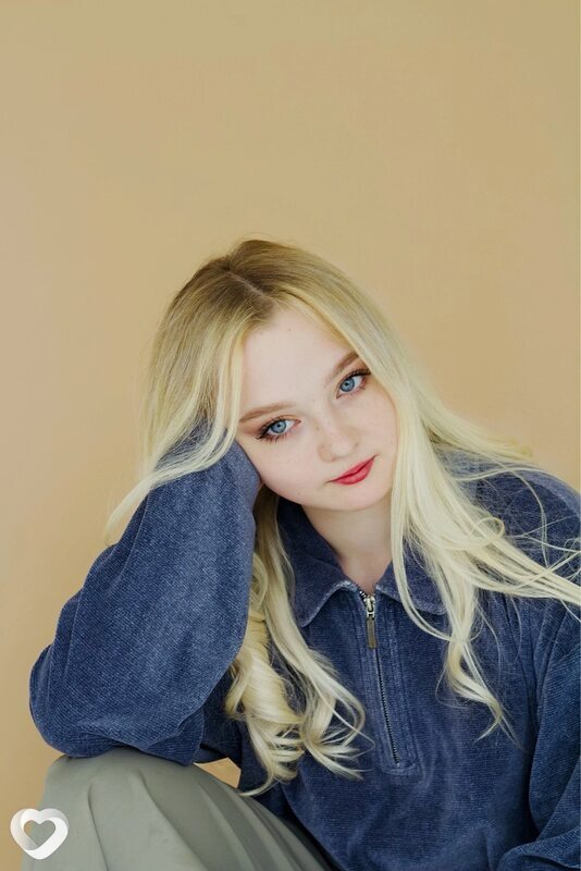 Анна, 22, Тюмени — анкета №2586772