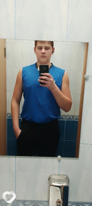 Александр, 19, Курске — анкета №2586888