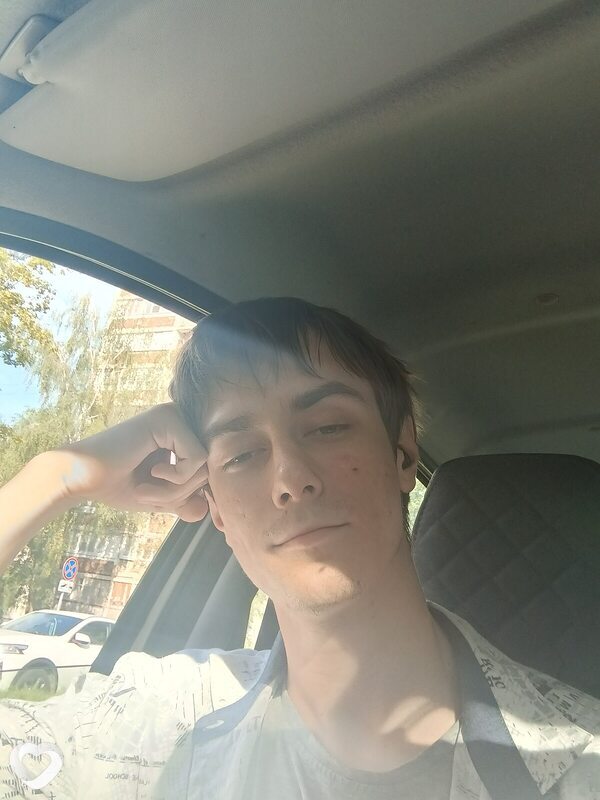 Максим, 20, Коломне — анкета №2586906