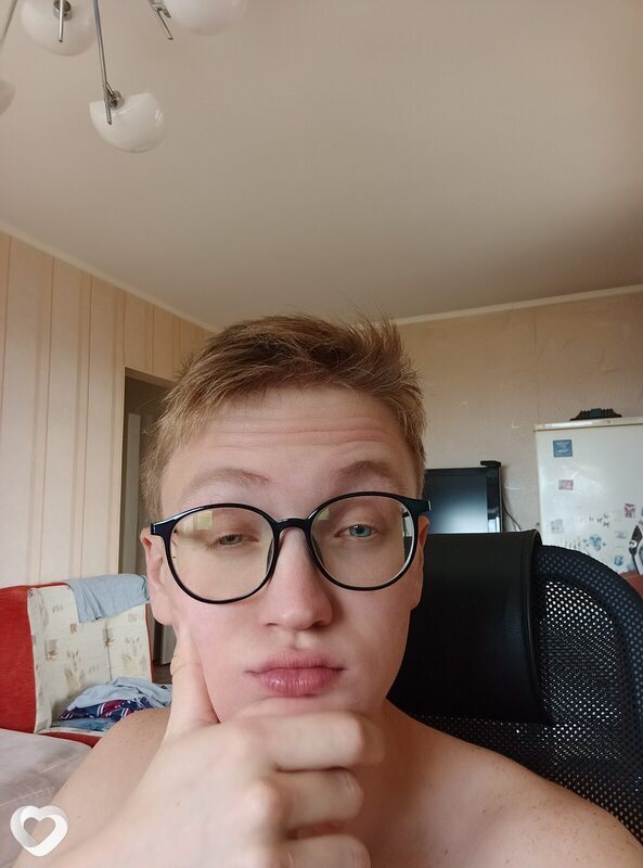 Лев, 19, Омске — анкета №2586907