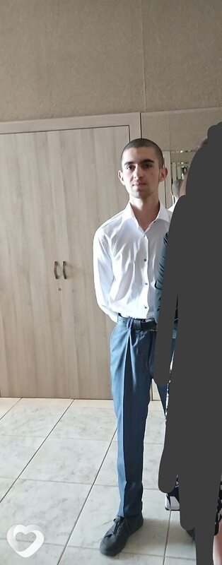 Eugen, 19, Кишинёв — анкета №2587600