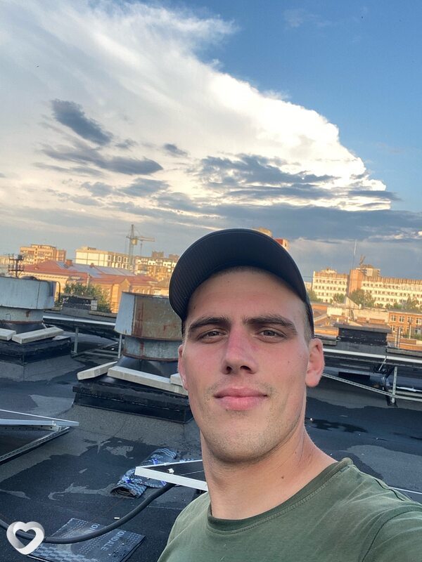 Oleg, 26, Черкассах — анкета №2587747