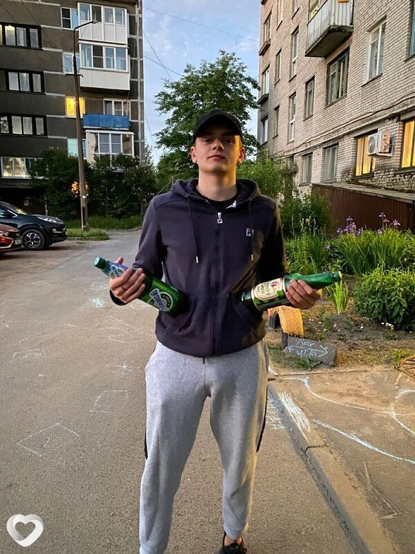 Денис, 19, Калининграде — анкета №2588958