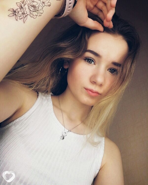 Ksyusha, 20, Великом Новгороде — анкета №2589633