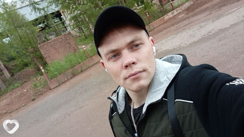 Artem, 23, Саратове — анкета №2590003