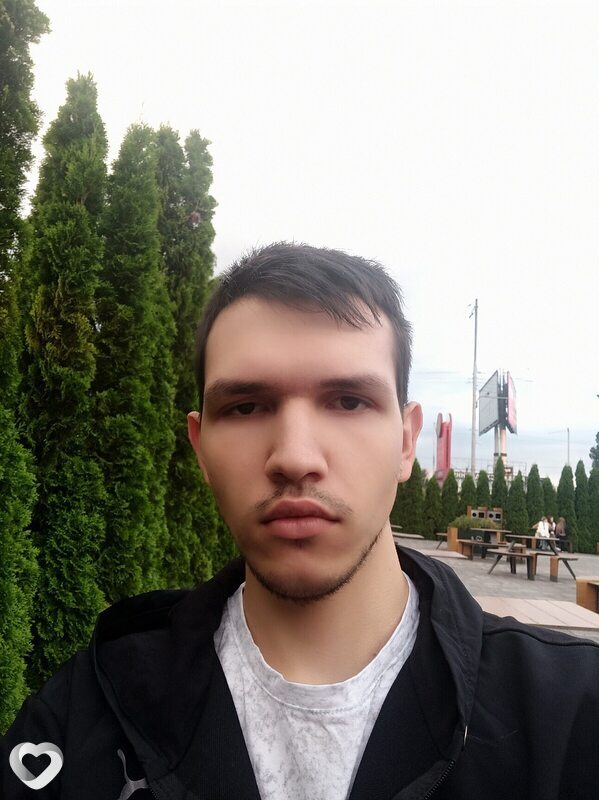 Андрей, 21, Киеве — анкета №2590340