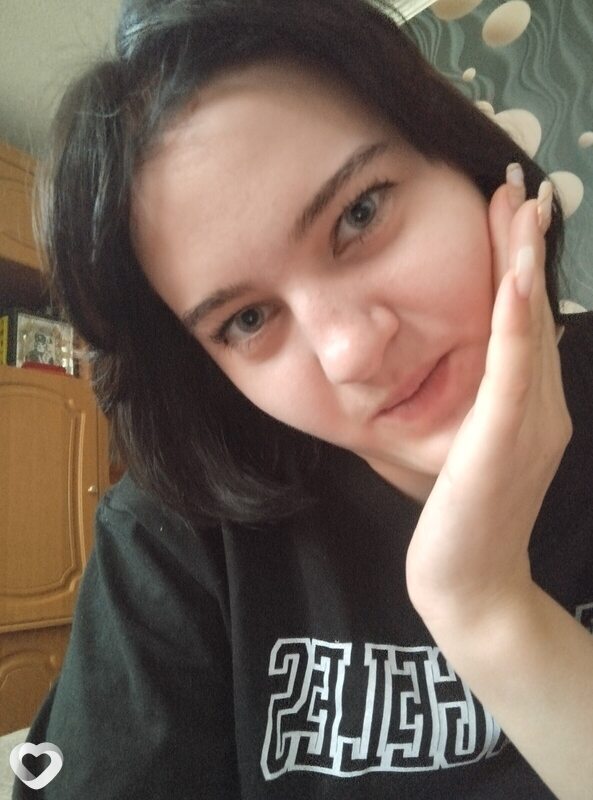 Настюша, 20, Батайске — анкета №2590628