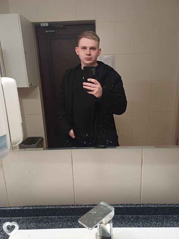 Александр, 24, Брянске — анкета №2591087