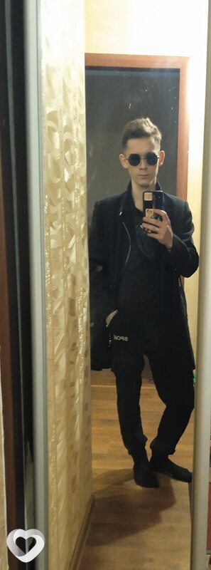 Александр, 19, Омске — анкета №2592203