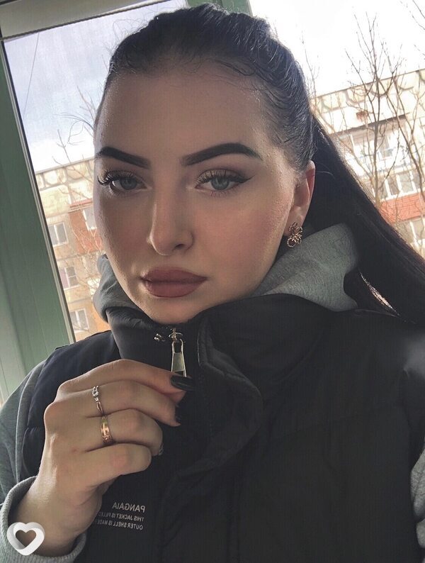Кристина, 22, Уссурийске — анкета №2592115