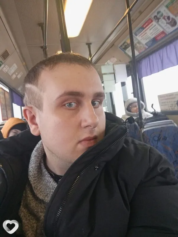 Иван, 21, Барнауле — анкета №2592385