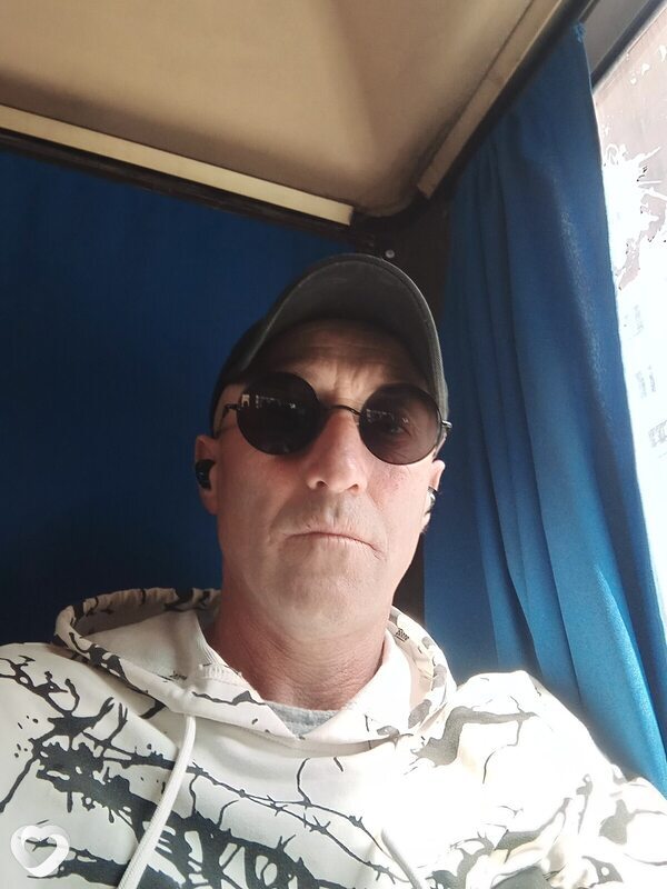 Олег, 44, Саратове — анкета №2592863