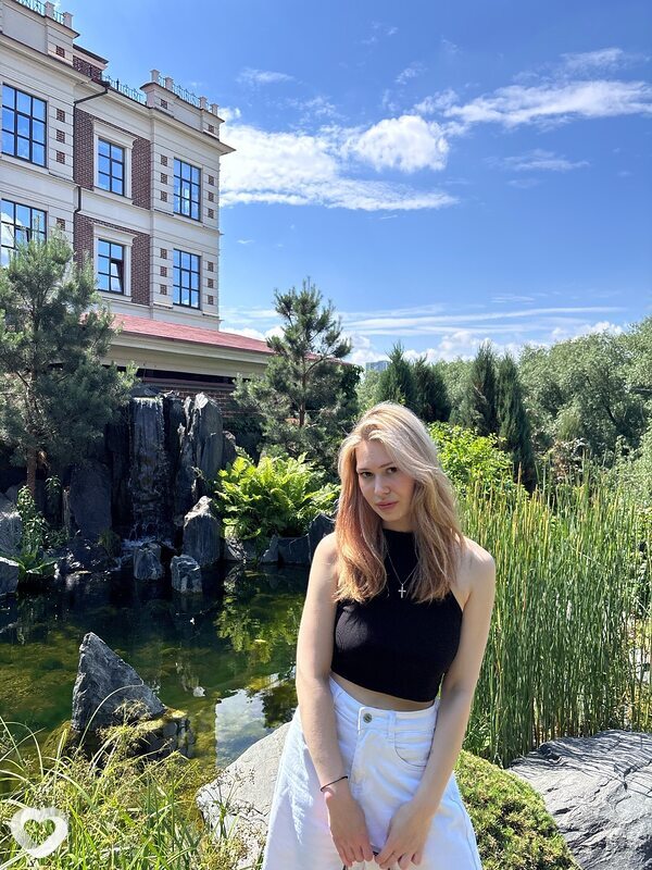 Кристина, 21, Москве — анкета №2593431