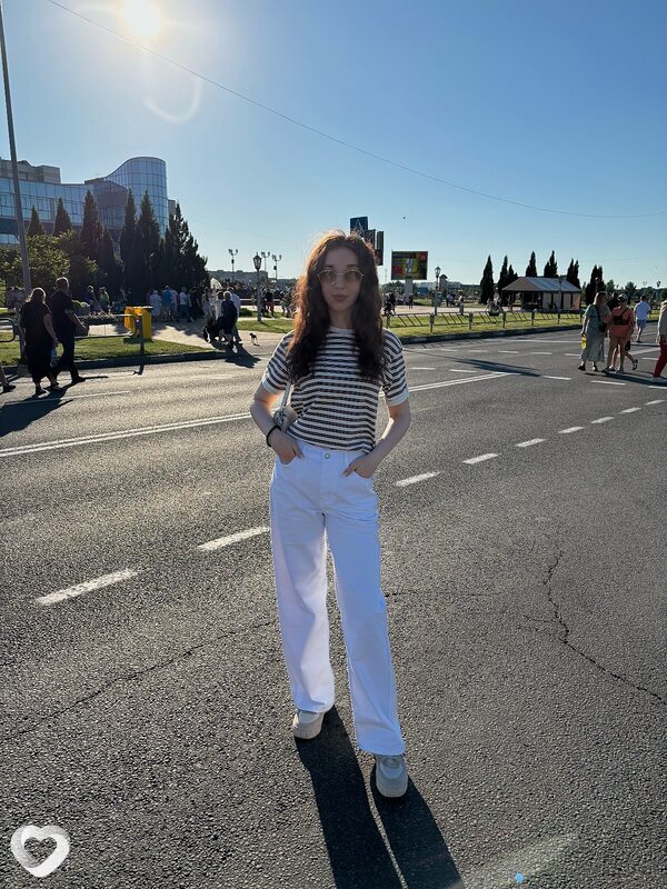 Настя, 21, Минске — анкета №2593442