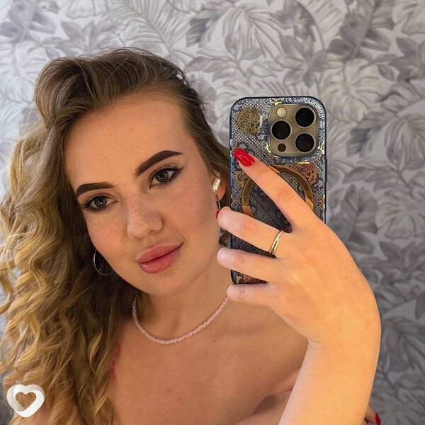 Полина, 22, Магнитогорске — анкета №2593449