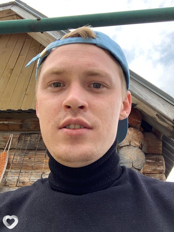 Максим, 27, Перми — анкета №2595426