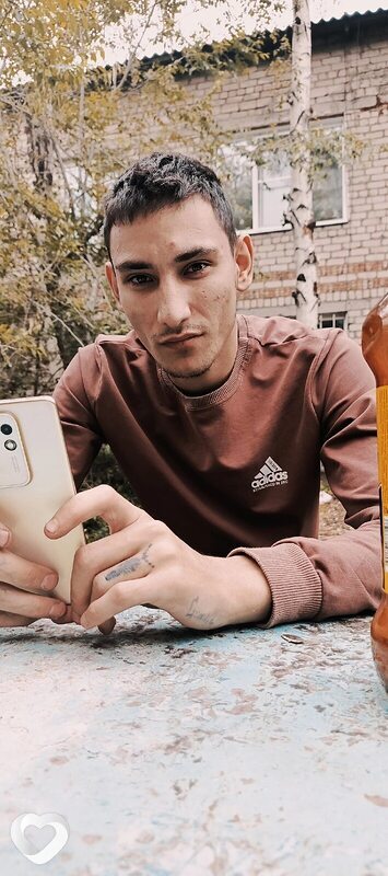 Артём, 23, Чите — анкета №2595486