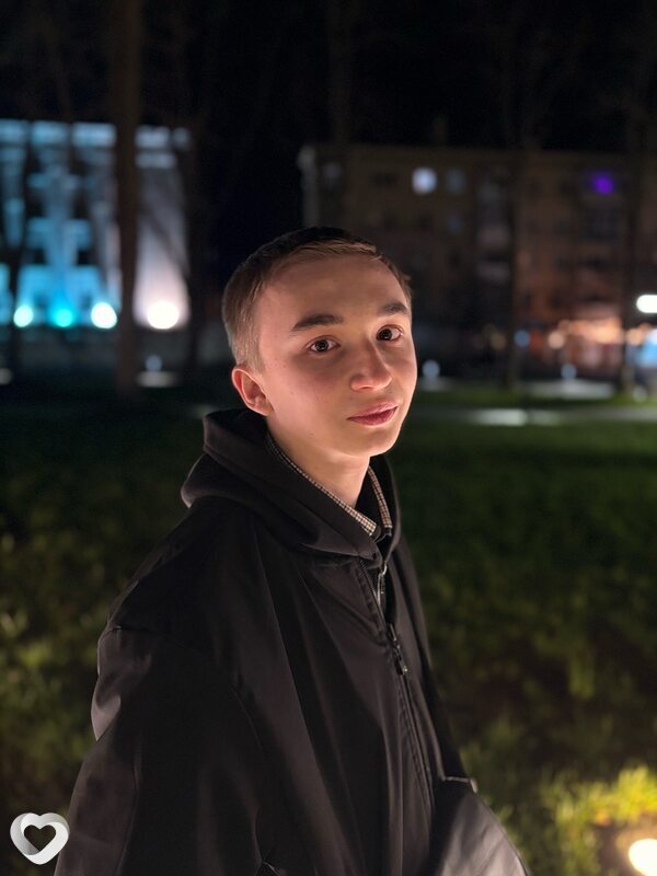 Слава, 19, Луганске — анкета №2595945