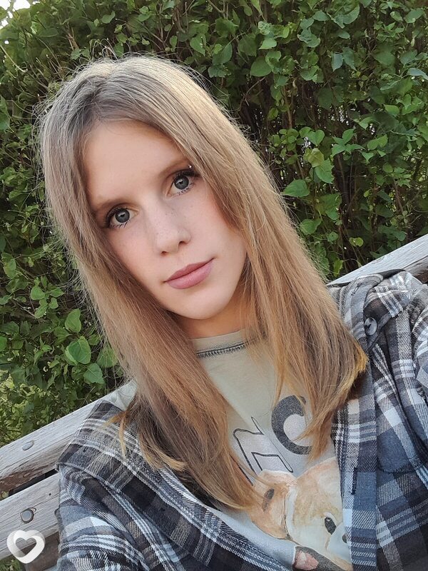 Александра, 19, Магнитогорске — анкета №2596324