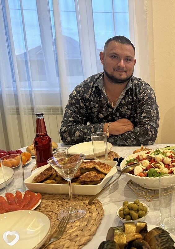Олег, 31, Москве — анкета №2596952