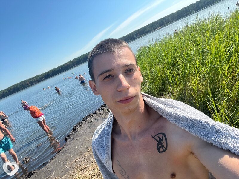 Александр, 21, Новосибирске — анкета №2596931