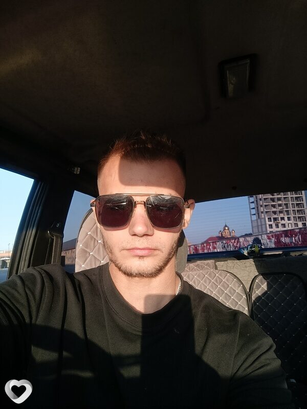 Владимир, 26, Невинномысске — анкета №2597018