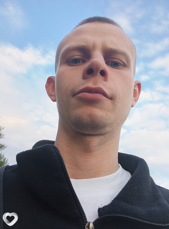 Артём, 25, Мозыре — анкета №2597005