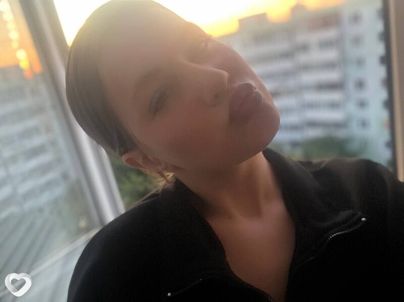 Анюта, 19, Старом Осколе — анкета №2598041