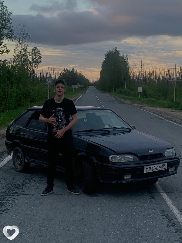Иван, 22, Тюмени — анкета №2598840