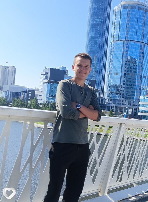 Артур, 22, Москве — анкета №2598711