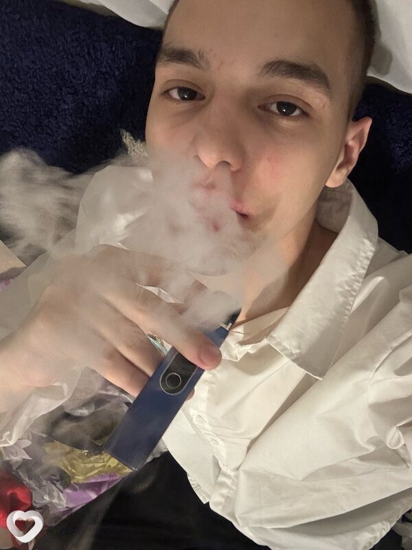 Дима, 19, Первоуральске — анкета №2599850