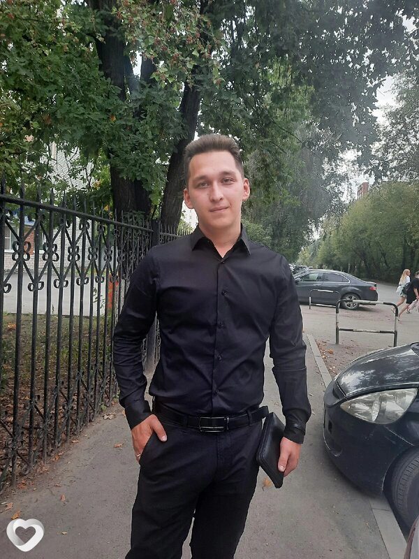 Максим, 28, Екатеринбурге — анкета №2600654
