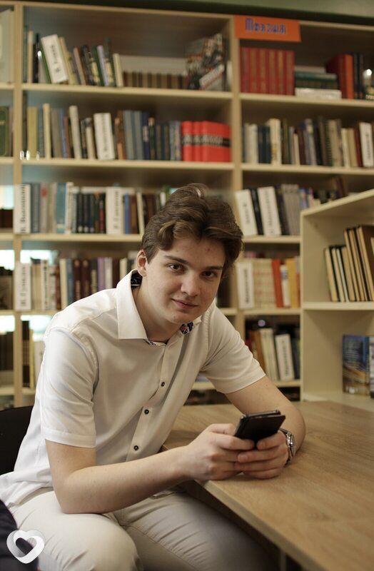 Глеб, 20, Смоленске — анкета №2600906