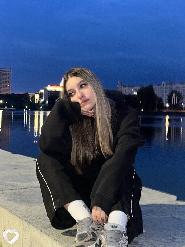 Олеся, 19, Ростове-на-Дону — анкета №2600551