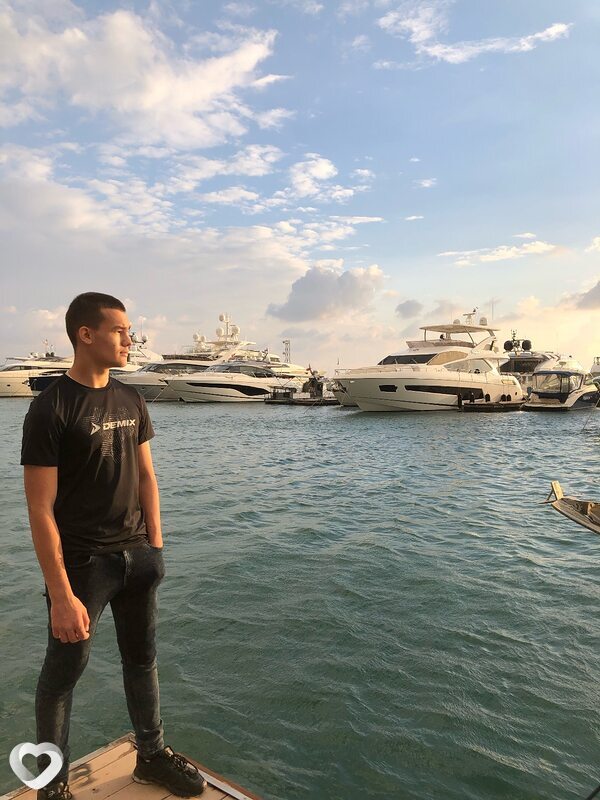 Михаил, 22, Красногорске — анкета №2600384