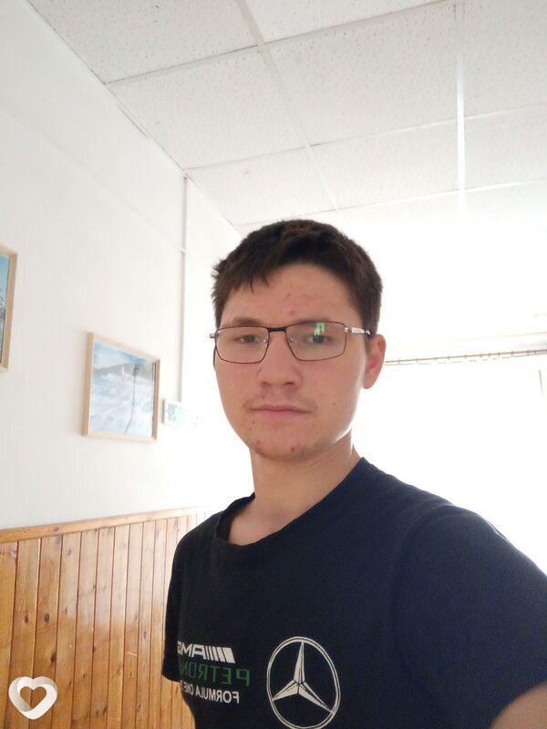 Алексей, 19, Киренске — анкета №2602115