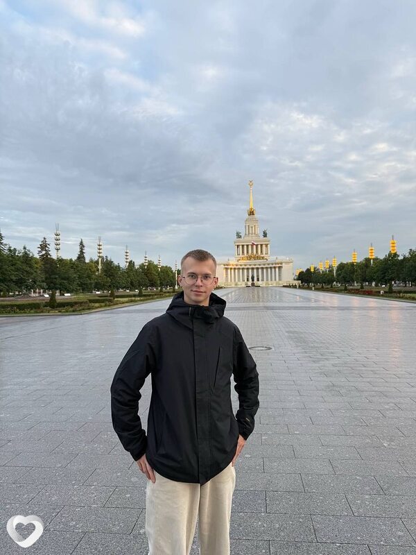 Павел, 19, Москве — анкета №2602206